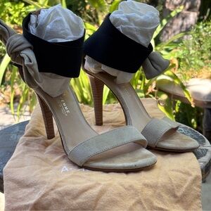 Latitude femme ankle strap bow heels